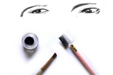 Göz makyaj bursar beyaz arka plan üzerinde izole