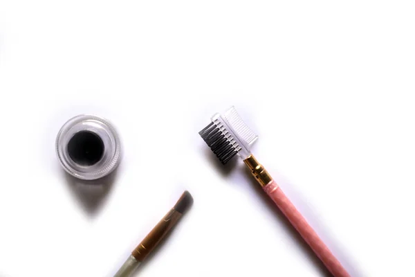 Économe Maquillage Des Yeux Isolé Sur Fond Blanc — Photo