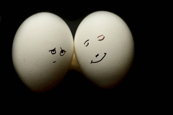Яйце Представляє Людське Обличчя Ізольоване Чорному Тлі — стокове фото