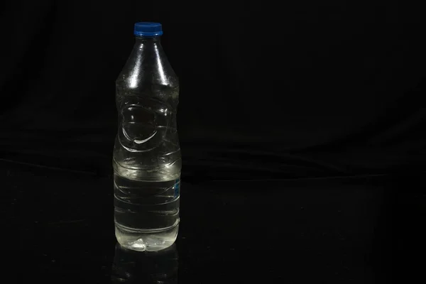 Plastic Water Bottle Isolated Black Background — Stock Photo, Image