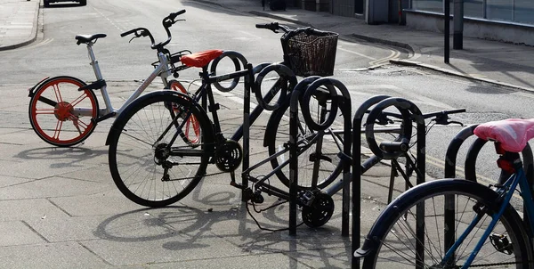 Bicycles Parking Street Wall — Stock Photo, Image
