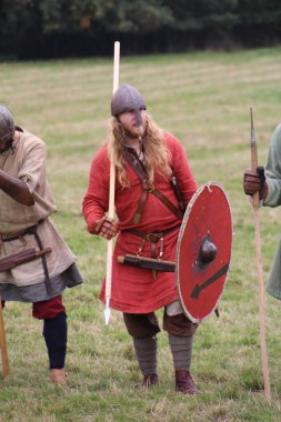Battle, UK - 12 Ekim 2019: Hastings savaşını yeniden canlandıran oyuncular. Amaç, 1066 yılında İngiltere tarihindeki bu önemli an hakkında insanları eğitmek..