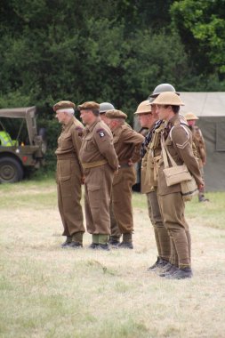 Waterlooville, İngiltere - 26 Mayıs 2019: Solent Overlord Askeri Koleksiyoncular Kulübü ikinci dünya savaşı sahnesini canlandırıyor. Amaç savaşı yüceltmek değil, dünya tarihinin bu zamanlarında insanları eğitmek..