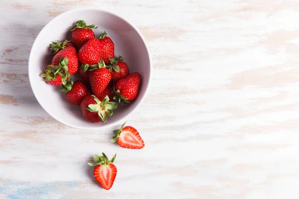 Fresa Fresca Madura Escritorio Blanco Frutas Cerca — Foto de Stock