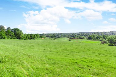 Güzel manzara mavi gökyüzü ile. Doğa arka plan