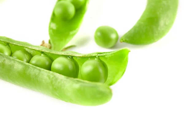 Pisello Verde Fresco Isolato Fondo Bianco Ingredienti Alimentari — Foto Stock