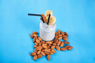 Chia tohum masada meyve ile. Gıda arka plan