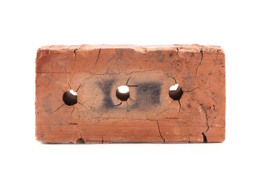 Beyaz arka plan üzerinde izole eski tuğla. Endüstriyel kavramı