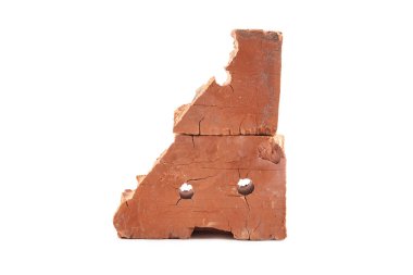 Beyaz arka plan üzerinde izole eski tuğla. Endüstriyel kavramı