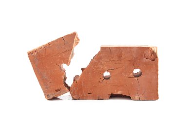 Beyaz arka plan üzerinde izole eski tuğla. Endüstriyel kavramı