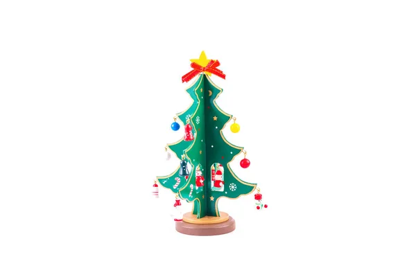 Gioioso Studio Girato Albero Natale Con Ornamenti Colorati Isolato Bianco — Foto Stock