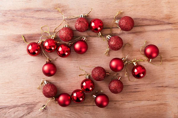 Bola Roja Navidad Escritorio Madera Feliz Año Nuevo — Foto de Stock