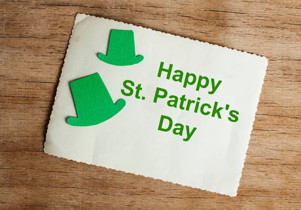 Happy Patricks Day Tag Com Borda Canto Trevos Brilhantes Sobre — Fotografia de Stock