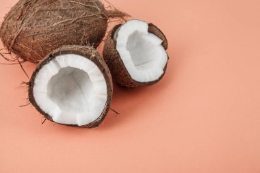 Mercan arka plan taze hindistan cevizi