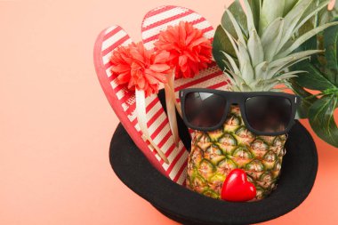 Ananas ile yaz arka plan