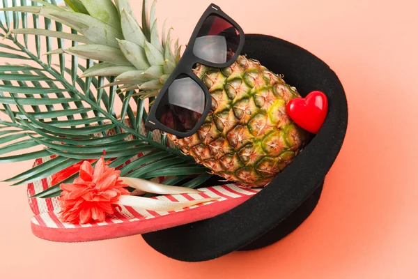 Ananas ile yaz arka plan