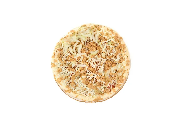 Pizza fresca com queijo isolado sobre fundo branco — Fotografia de Stock