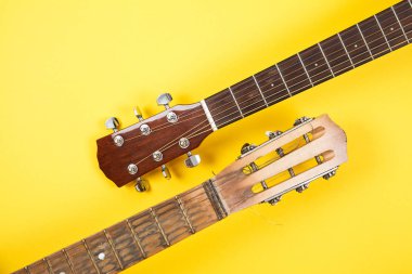 Akustik gitar dinlenme