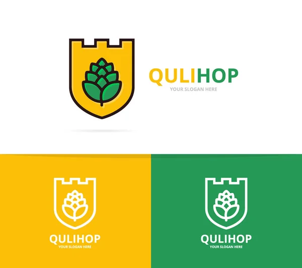 Schild und Hopfen Logo Kombination. Bier und Bar Symbol oder Symbol — Stockfoto