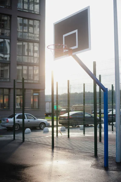 Street Basketbal Soudu Basketbal Obruč Slunce Pozadí — Stock fotografie