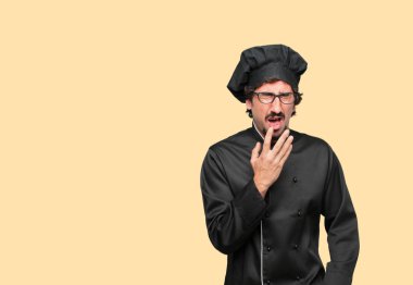 deli gençken duygu hasta ve ateşli bir kış hastalık soğuk algınlığı veya grip gibi acı bir şef Coughing,.