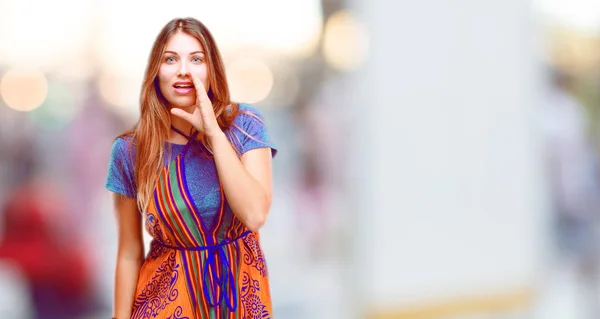 Young Beautiful Girl Leaning Forward Whispering Secret Serious Surprised Look — Stock Photo, Image