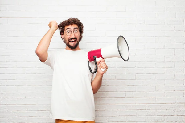 Young Dumb Man Shouting Crazy Amazed Look Surprise Holding Head — Stock Photo, Image