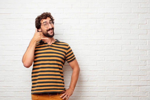 Unga Dumma Manen Att Göra Ett Telefonsamtal Gest Eller Tecken — Stockfoto