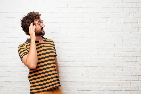 Giovane Muto Felicemente Realizzare Qualche Buona Sorprendente Notizia Avere Una — Foto Stock