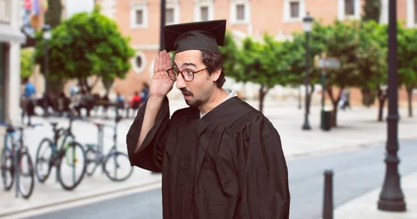 Graduado Barbudo Hombre Prestando Atención Tratando Escuchar Escuchar Que Dice —  Fotos de Stock