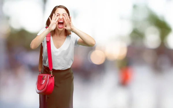 Junge Hübsche Frau Schreit Laut Wie Verrückt Ruft Mit Der — Stockfoto