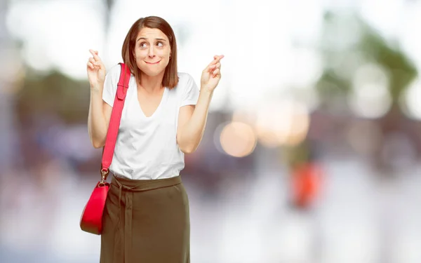 Young Pretty Woman Crossing Fingers Wishing Luck Hopeful Eager Excited — Stock Photo, Image