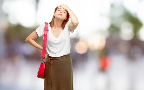 Giovane Bella Donna Con Uno Sguardo Triste Delusione Sconfitta Guardando — Foto Stock