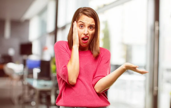 Junge Frau Voller Körper — Stockfoto