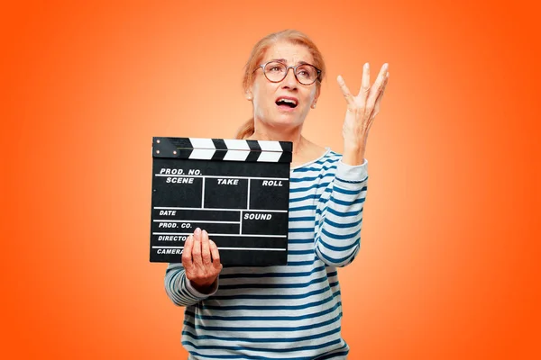 Senior Schöne Frau Mit Einem Kino Klöppel — Stockfoto