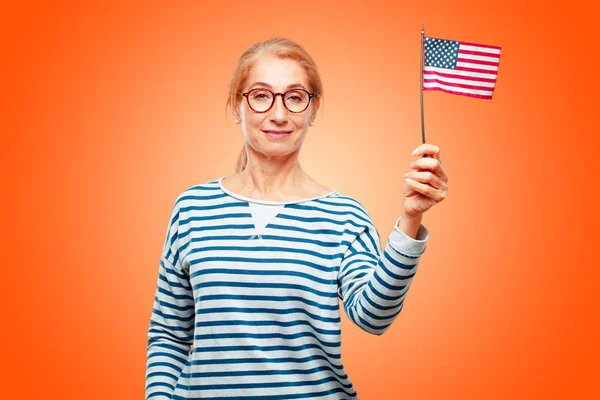 Starszy Piękna Kobieta Flagą Usa — Zdjęcie stockowe