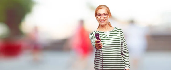 Senior Beautiful Woman Microphone — Stock Photo, Image