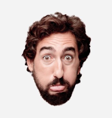 Genç sakallı adam şaka ile kavramı