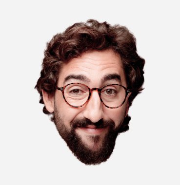 Genç çılgın sakallı adam kesme baş ifade izole ile.