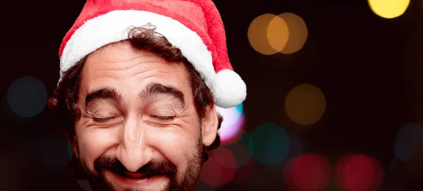 Junger Verrückter Bärtiger Mann Schnitt Den Gesichtsausdruck Isoliert Weihnachtsmann Rolle — Stockfoto