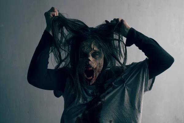 Mulher Morta Zombie Terror Halloween Conceito — Fotografia de Stock