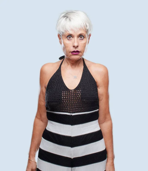 Mujer Cool Senior Con Una Expresión Sorprendida Asombrada Boca Abierta — Foto de Stock