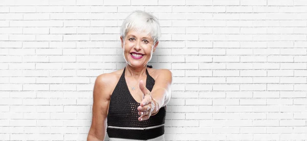 Senior Cool Woman Smiling Confident Proud Satisfied Friendly Expression Offering — Stock Photo, Image