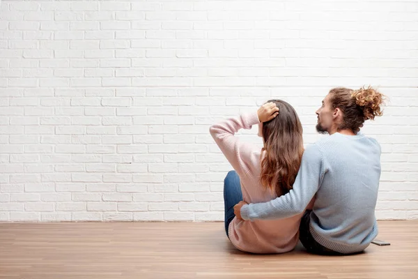 Happy Young Couple Sitting Floor New House Concept Love Moving — Stock Photo, Image