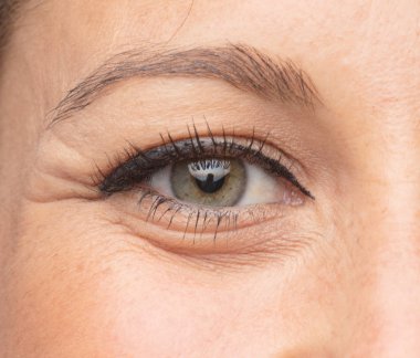 Genç güzel kadın yüz yakın çekim