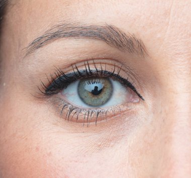 Genç güzel kadın yüz yakın çekim