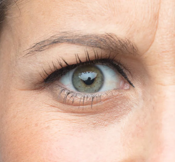 Giovane Bella Donna Faccia Vicino — Foto Stock