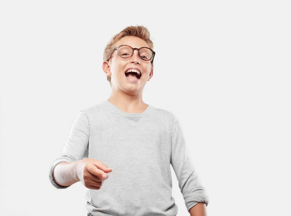 Genç Sarışın Yakışıklı Çocuk Kafa Ile Yüksek Sesle Gülme Geriye — Stok fotoğraf