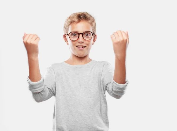 Jovem Loira Bonito Menino Sorrindo Com Olhar Orgulhoso Satisfeito Feliz — Fotografia de Stock