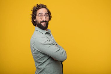 Genç sakallı işadamı bir kavramı ifade